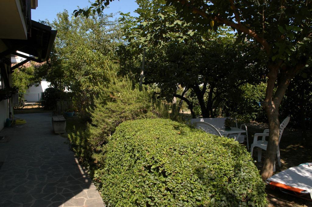 Casa Irene Bed and Breakfast Torri di Quartesolo Eksteriør billede